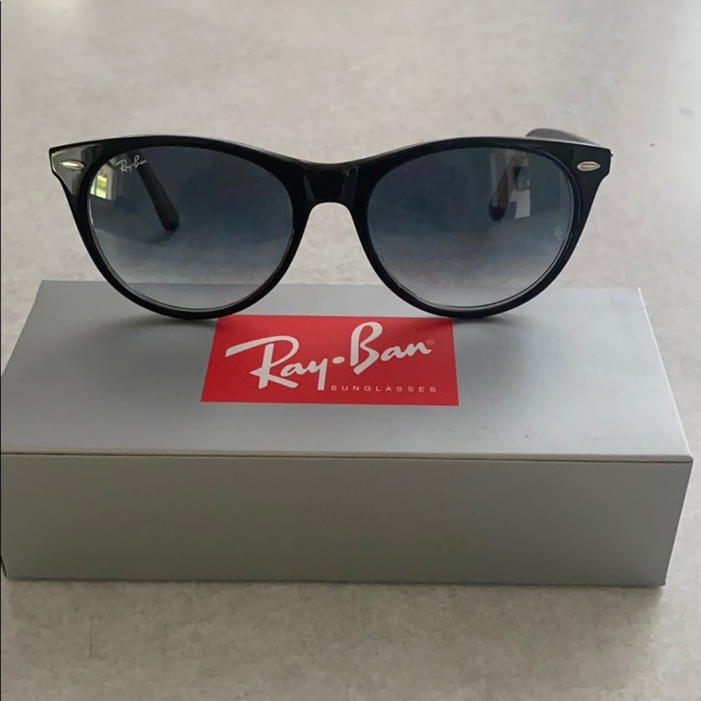 Rayban wayfarer 2